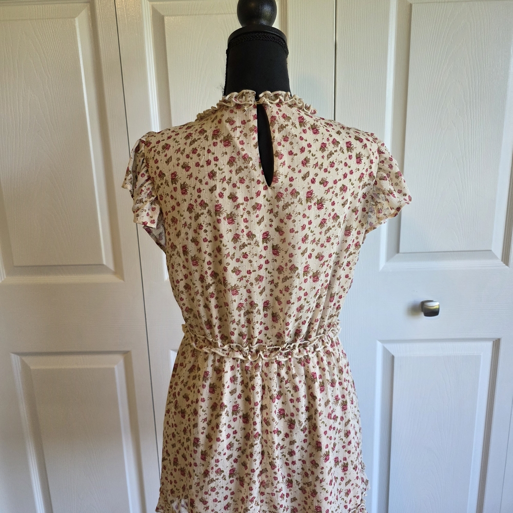 Floral Ruffle Tunic - Picture 2 of 5